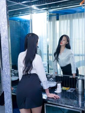 MARK美女图集合集下载